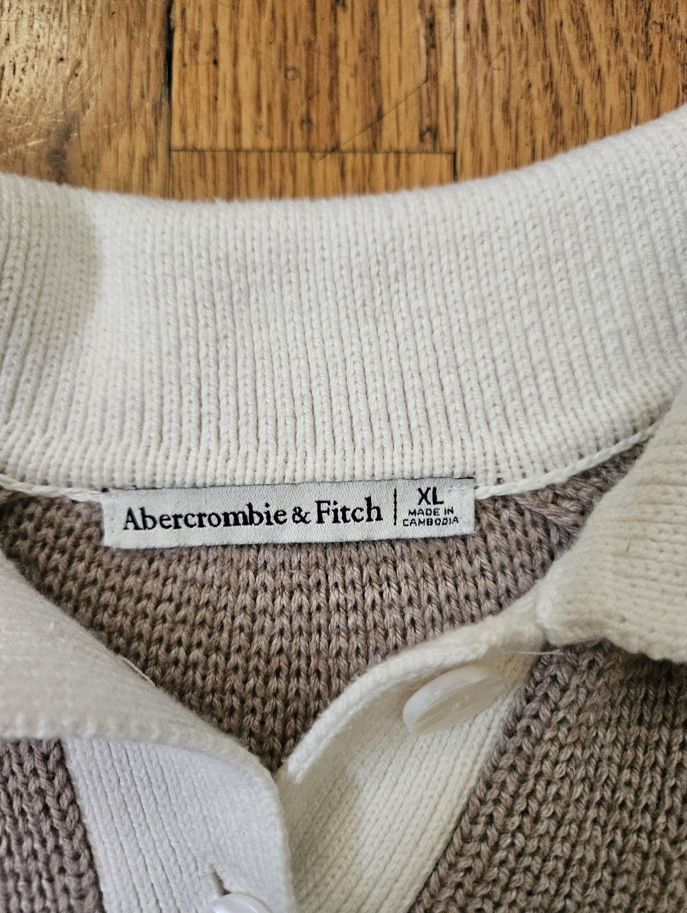 Abercrombie & Fitch Women's Long Sleeve Polo Sweater XL Women - Picture 3 of 4